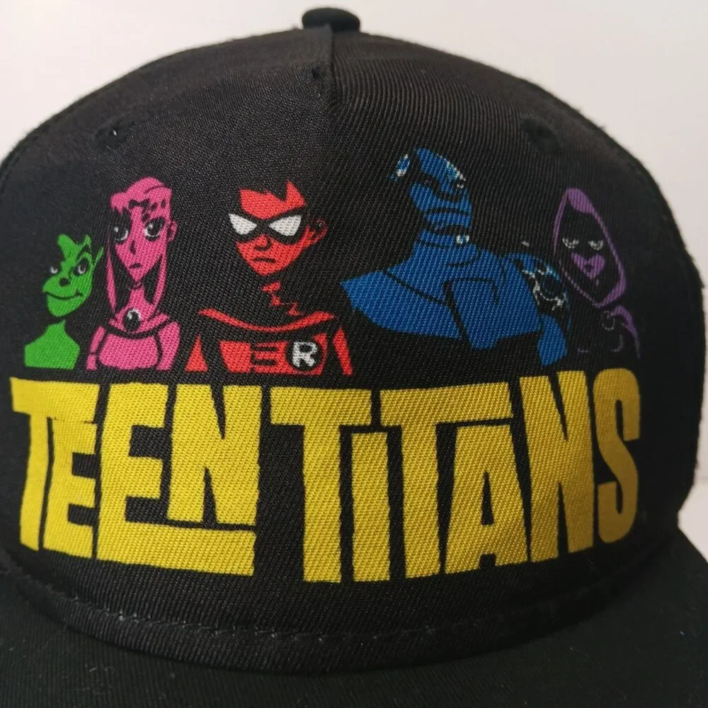 Cartoon Network Teen Titans Go! Youth OSFM SnapBack Hat Cap Black 1 Pair Socks